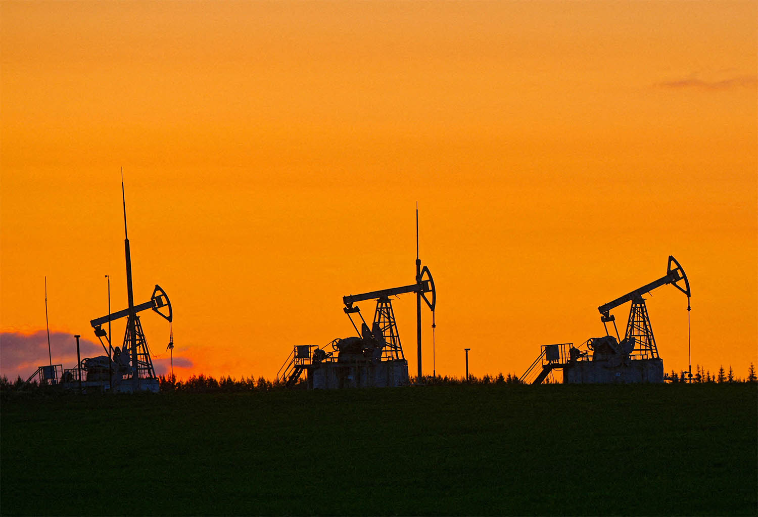 IEA trims forecast for oil demand growth this year to 680,000 bpd