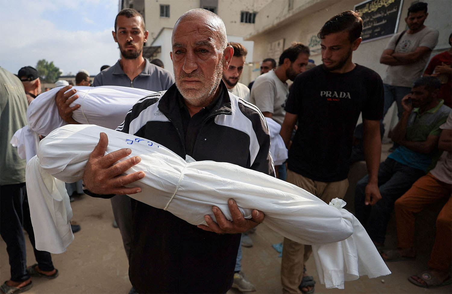 Thousands are believed to have stayed despite Israeli order to leave Gaza City