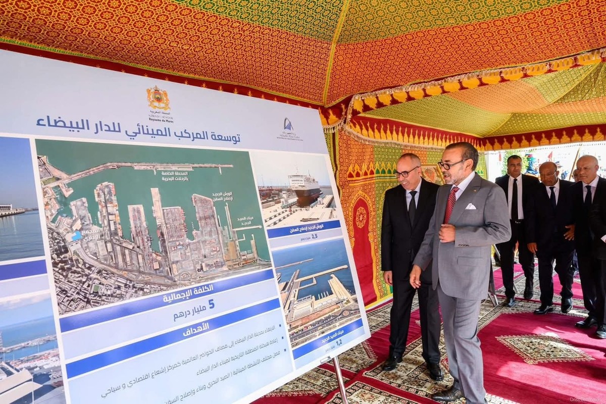 الملك محمد السادس يقود خطة التحولات الضخمة في البنى التحتية والتنمية