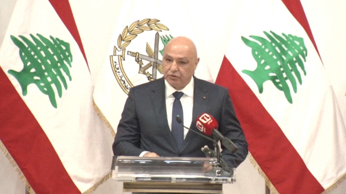 الرئيس اللبناني تحت ضغوط كبيرة