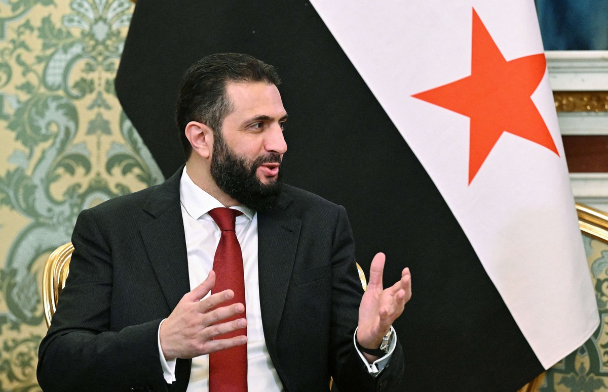 الشرع يصف دعوات الانفصال بأنها تعبير عن جهل سياسي