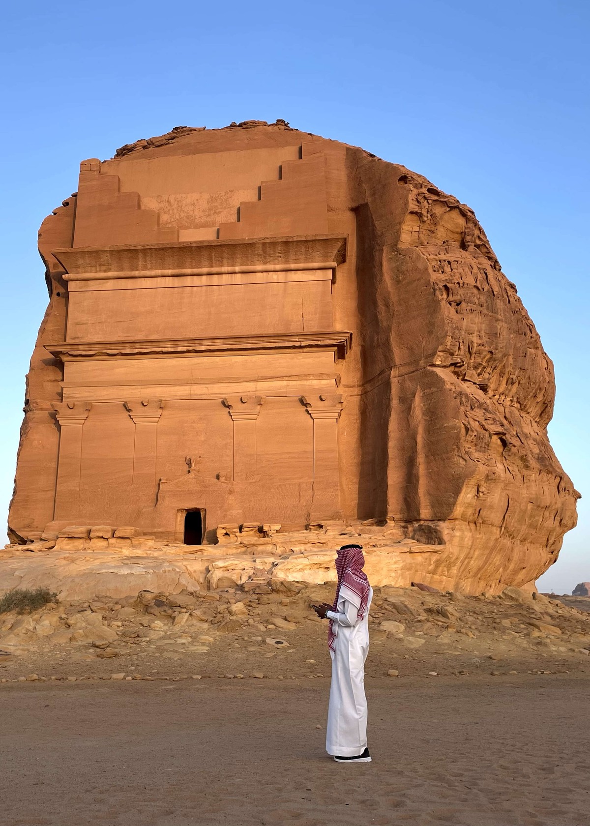 شاهد على التاريخ