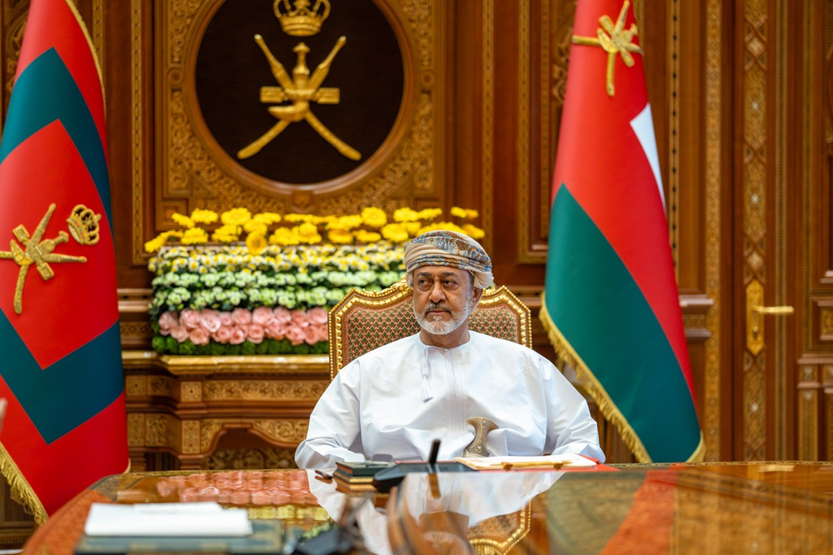 المراسيم السلطانية تؤسس لمرحلة الحسم والتحول