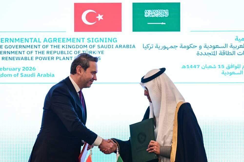 السعودية تستثمر في الطاقات المتجددة باتفاقيات واعدة ضمن رؤية 2030