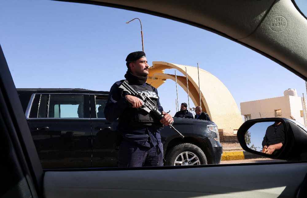الأمن العراقي يطوّق محيط الحادث