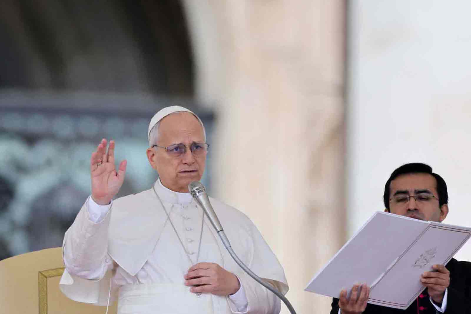 Pope: Let us continue to pray for peace in Iran, and throughout the Middle East