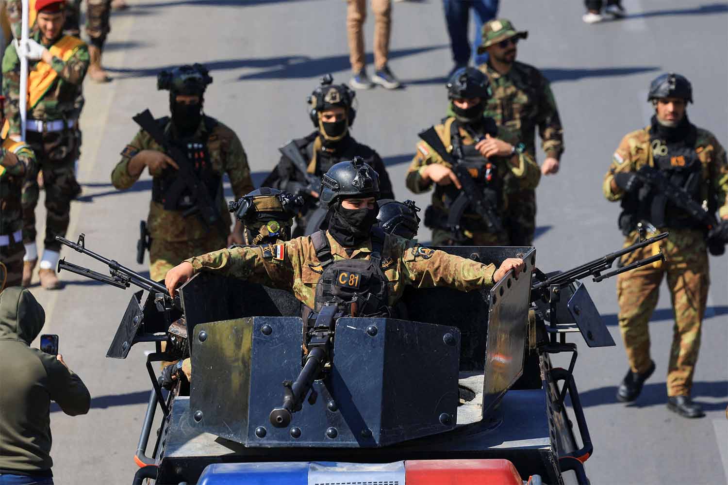 Members of the Iraqi armed group Kataib Hezbollah