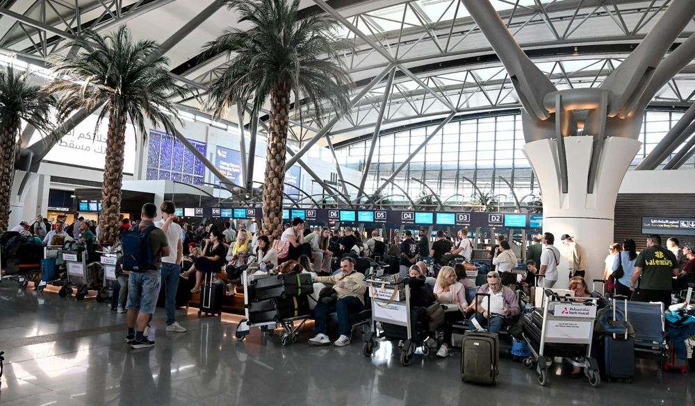 مطار مسقط الدولي يعمل بكامل طاقته