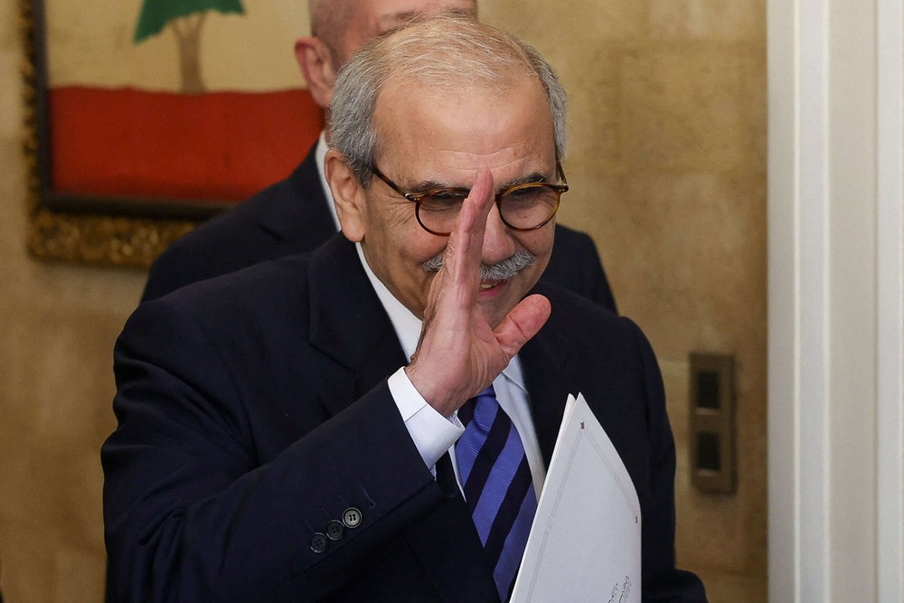 نواف سلام