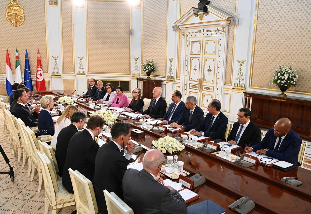 مباحثات مستمرة