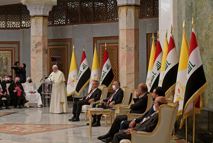 البابا فرنسيس: كفى عنفا وتطرفا وتحزبات وعدم تسامُح