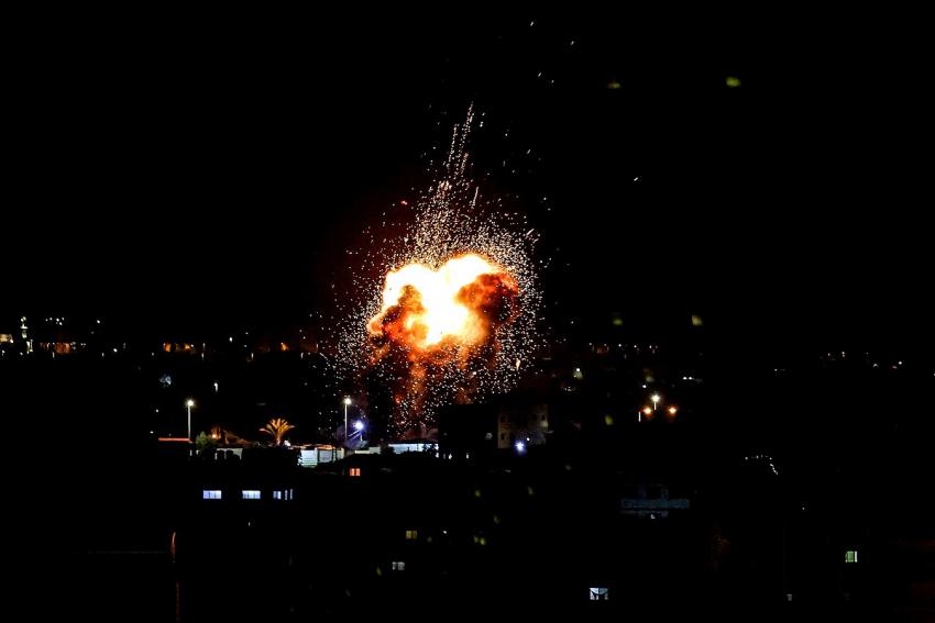 اسرائيل تصعد من استهداف مواقع الفصائل الفلسطينية