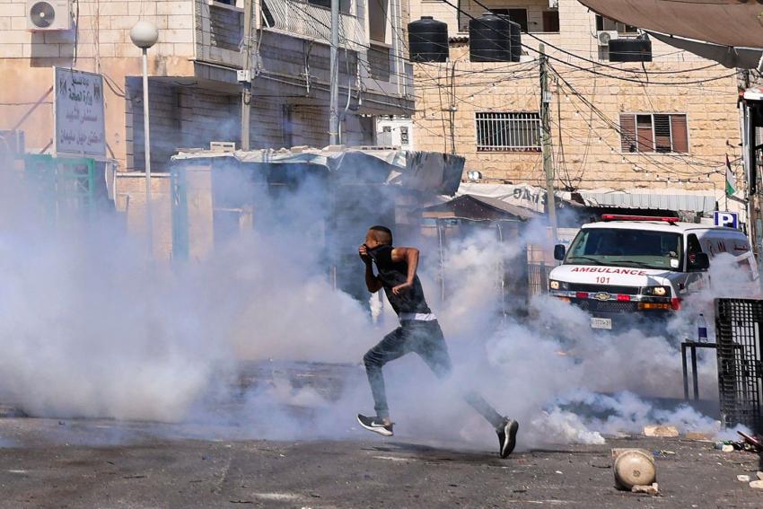 انخفاض مقاومة المسلحين بعد فرارهم إلى الداخل