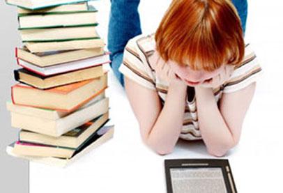 أشهر مجتمع مهووس بالقراءة يضع الكتاب في المتحف