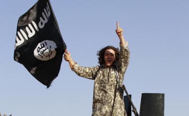 جهادي من الدولة الإسلامية