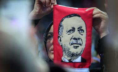 أنصار الرئيس التركي رجب طيب اردوغان