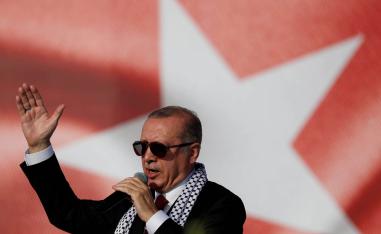 الرئيس التركي اردوغان يتحدث إلى تجمع مناصر للقضية الفلسطينية
