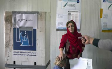عملية اقتراع في انتخابات العراق