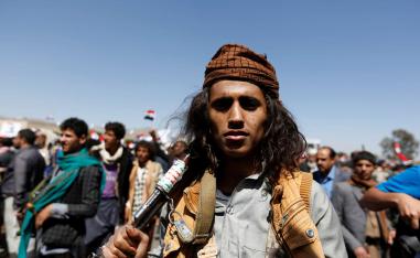 الحوثيون يفاوضون تحت الضغط العسكري