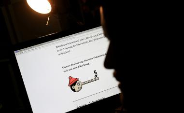 هل تعد برامج الذكاء الاصطناعي مصنعا للأخبار الزائفة على الانترنت!