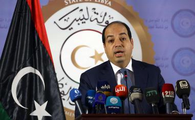 نائب رئيس المجلس الرئاسي الليبي أحمد معيتيق في مؤتمر صحفي في طرابلس
