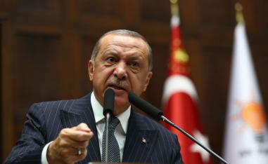 أردوغان يناقض نفسه