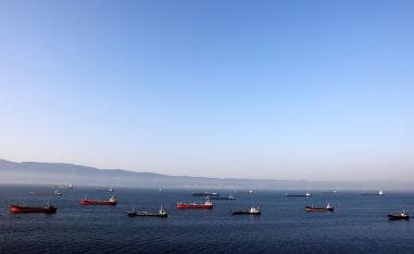  Oil tankers wait to dock at Tupras refinery near the northwestern Turkish city of Izmit.