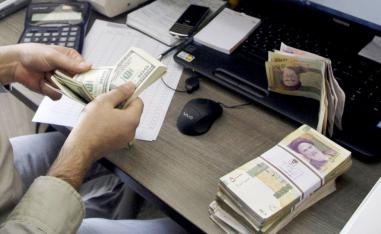 إيران تكابر في مواجهة أثر العقوبات الأميركية