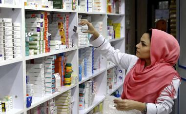 قطاعت عديدة مهددة جراء العقوبات