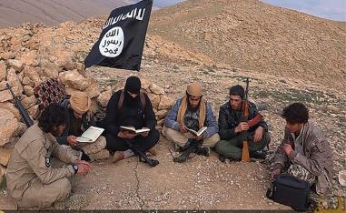 الدولة الاسلامية تقتل تسعة مخاتير في 7 أشهر