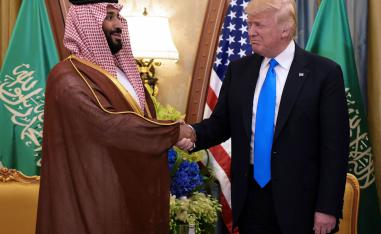 لقاء بين الرئيس الأميركي دونالد ترامب وولي العهد السعودي الأمير محمد بن سلمان