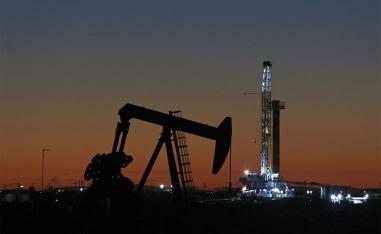 The US has surpassed Russia and Saudi Arabia as the world's biggest oil producer