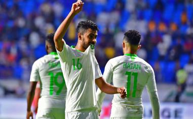 السعودية تتأهل للدور الثاني بعد فوز مقنع على لبنان