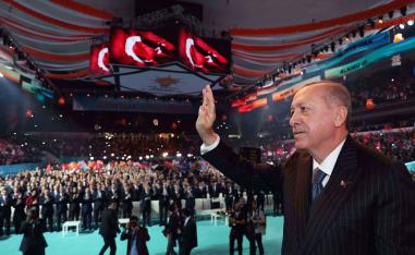 أردوغان يبحث عن ترتيبات تحمي نفوذ تركيا