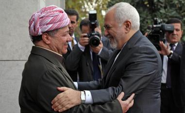 الزعيم الكردي مسعود بارزاني يستقبل وزير الخارجية الإيراني محمد جواد ظريف