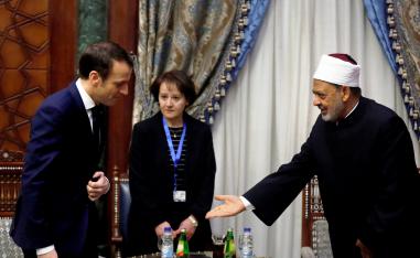 الرئيس الفرنسي امانويل ماكرون في ضيافة شيخ الأزهر أحمد الطيّب