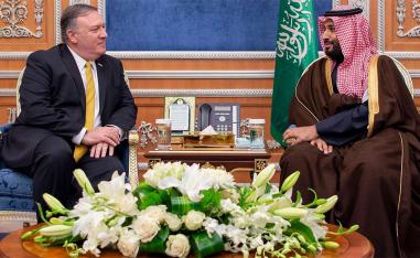 Saudi Crown Prince Mohammed bin Salman bin Abdulaziz Al Saud (R) meets with US Secretary of State Mike Pompeo at Al Yamamah Palace