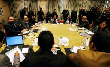 Delegates from the Iran-aligned Houthi movement and the Saudi-backed Yemeni government meet to discuss prisoner swap deal in Amman, Jordan on January 17, 2019. 