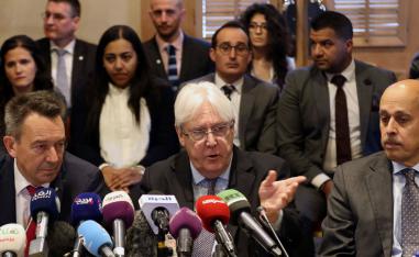 United Nations Special Envoy to Yemen Martin Griffiths (C) and International Committee of the Red Cross President Peter Maurer (L) attend a new round of talks by Yemen's warring parties on prisoners swap on February 5, 2019 in Amman.