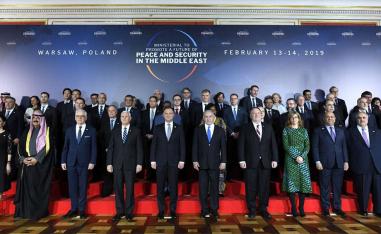  Participants pose for a family photo at the Warsaw Middle East Summit
