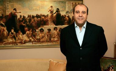 بلحسن الطرابلسي متورط في قضايا تتعلق بتهريب الآثار في تونس