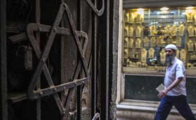 أدوار مهمة