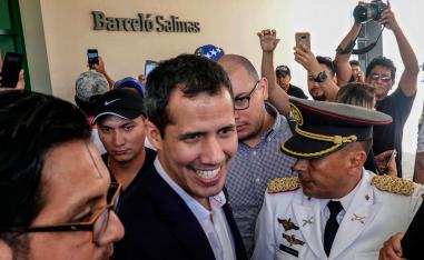 خوان غوايدو زعيم المعارضة أصبح رقما صعبا في معادلة الأزمة الفنزويلية