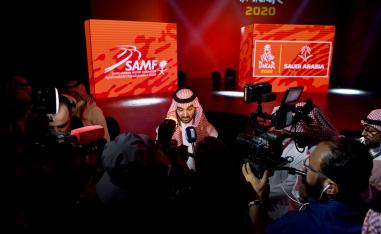 الأمير عبر العزيز بن تركي الفيصل خلال الاعلان عن نسخة دكار السعودية