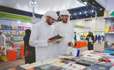 صورة لمعرض أبوظبي الدولي للكتاب من الصفحة الرسمية للتظاهرة على فيسبوك 