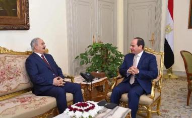 السيسي وحفتر إلتقيا في 2017