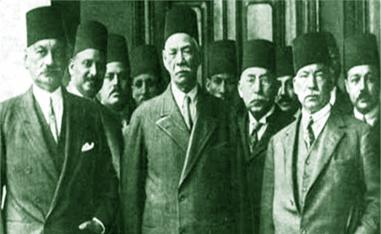 التيار الكهربي الممتد