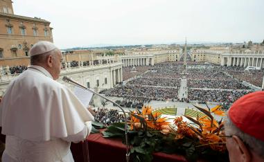 The pope noted how Easter, the holiest Christian festival, "makes us keep our eyes fixed on the Middle East, torn by continuing divisions and tensions."