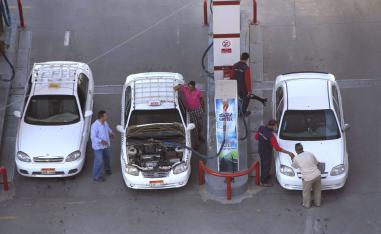 الزيادات تشمل البنزين والسولار والكيروسين وزيت الوقود