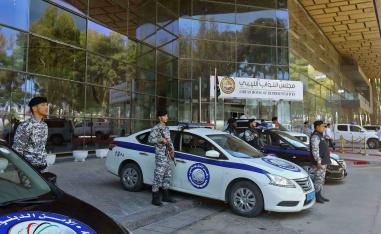 الفندق المستهدف حاول نواب إسلاميون تحويله لمجلس مصغر منذ أسابيع
